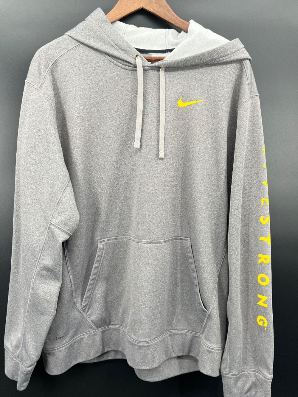 Nike VTG Y2K Fit Therma Gray Livestrong Hoodie Pullover Sweatshirt Mens Size XL